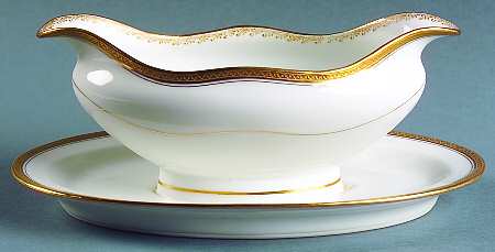 Schleiger 776 Gravy Boat with Attached Underplate