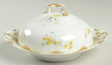 Schleiger 78 Round Covered Butter with Strainer