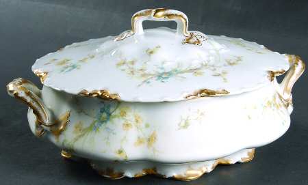 Schleiger 78 Round Covered Vegetable