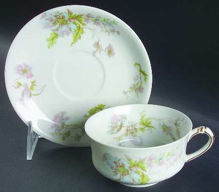 Schleiger 79 Flat Cup & Saucer Set