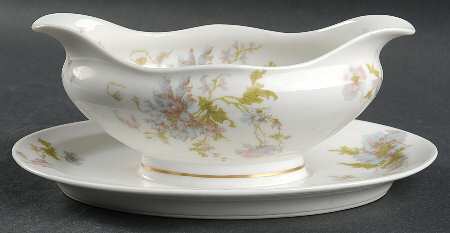 Schleiger 79 Gravy Boat with Attached Underplate