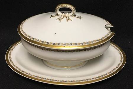 Schleiger 795 Sauce Boat & Lid with Underplate