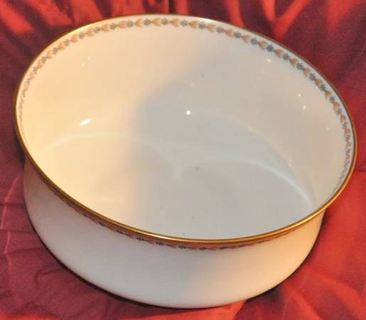 Schleiger 795 Cranberry Bowl