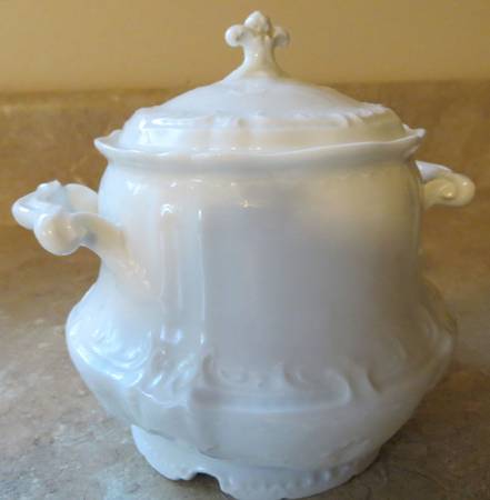 Schleiger 8 Sugar Bowl & Lid