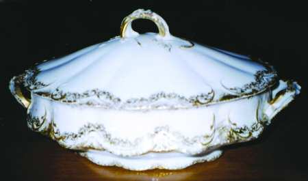 Schleiger 810 Round Covered Vegetable