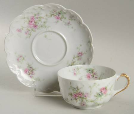 Schleiger 837k Flat Cup & Saucer Set