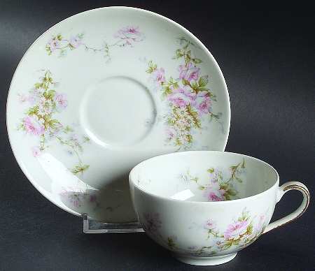 Schleiger 840 Flat Cup & Saucer Set