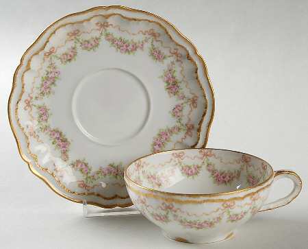 Schleiger 842 Flat Cup & Saucer Set