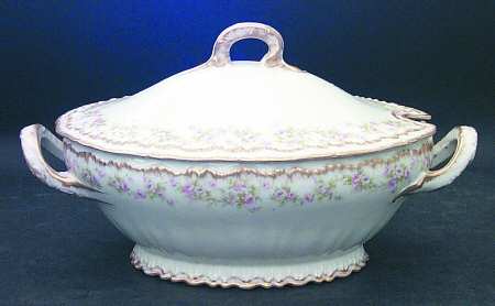 Schleiger 844 Tureen &  Lid