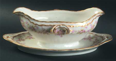 Schleiger 844 Gravy Boat with Attached Underplate