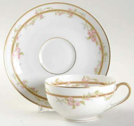 Schleiger 861 Flat Cup & Saucer Set