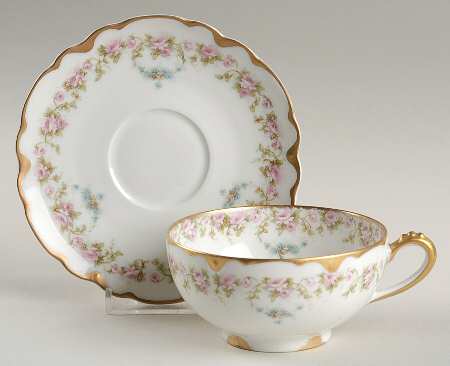 Schleiger 877 Flat Cup & Saucer Set
