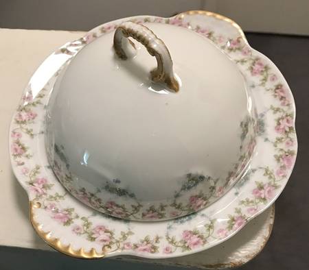 Schleiger 877B Round Covered Butter