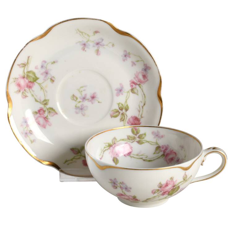 Schleiger 87b Flat Cup & Saucer Set
