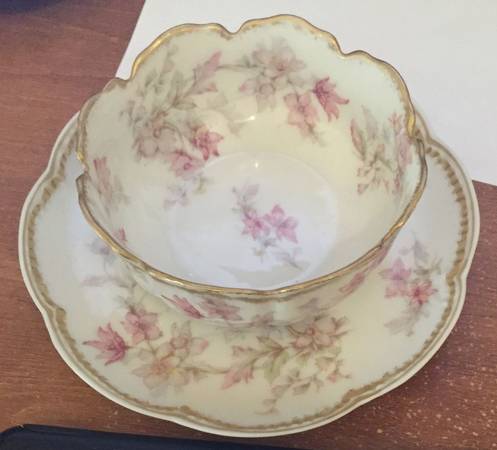 Schleiger 91A Ramekin & Saucer Set