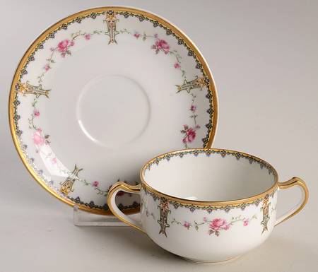 Schleiger 920 Flat Bouillon Cup & Saucer