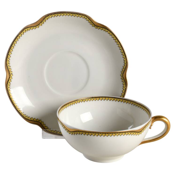 Schleiger 94 Flat Cup & Saucer Set