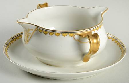 Schleiger 992 Gravy Boat with Attached Underplate