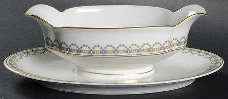 Schleiger 994 Gravy Boat with Attached Underplate