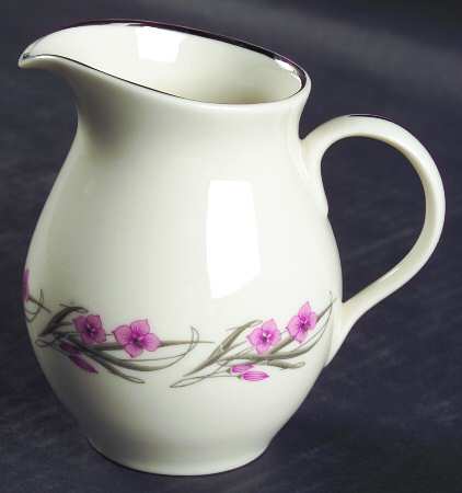 Serenade Creamer