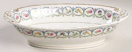 Sevres (Scalloped) 9" Oval Vegetable Bowl