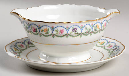 Sevres (Scalloped) Gravy Boat with Attached Underplate
