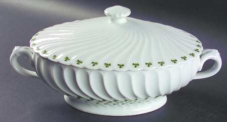 Shamrock Oval Covered Vegetable