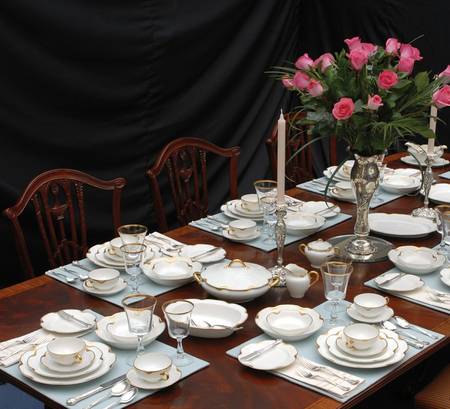 Silver Anniversary 80 Piece Estate Set
