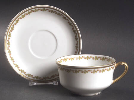Sonderburg Flat Cup & Saucer Set