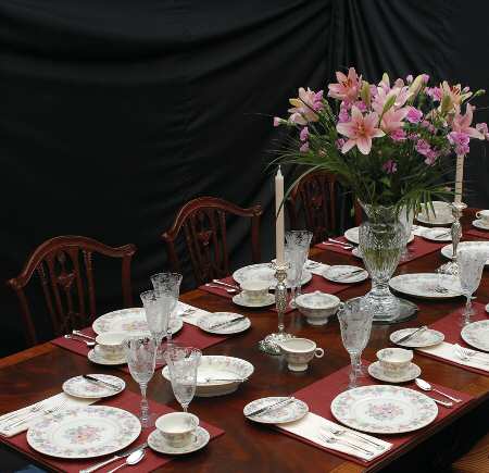 Springtime (New York) 39 Piece Estate Set