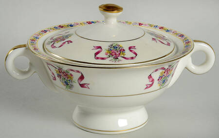 St. Regis Burgundy Sugar Bowl & Lid