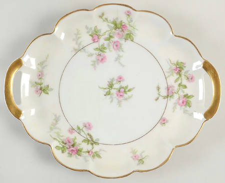 Sylvia Cream (Isle de France, Cream) Handled Cake Plate