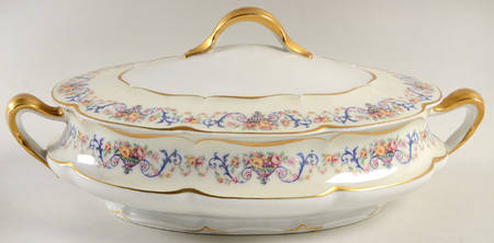 Symphony (Older, Gold Trim) Oval Covered Vegetable