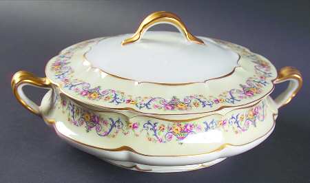 Symphony (Older, Gold Trim) Round Covered Vegetable