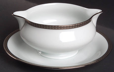 Symphonie Platine Gravy Boat with Attached Underplate