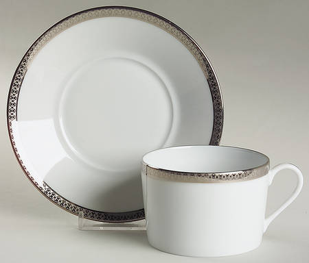 Symphonie Platine Flat Cup & Saucer Set