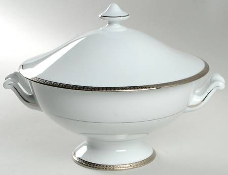 Symphonie Platine Tureen &  Lid
