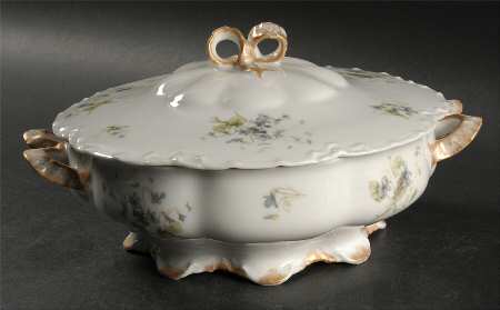 The Tarascon Round Covered Vegetable