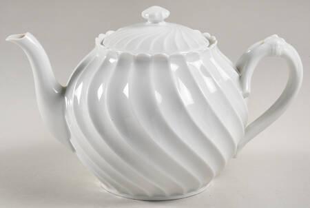 Torse White (Newer, Post 1950) Small Teapot & Lid