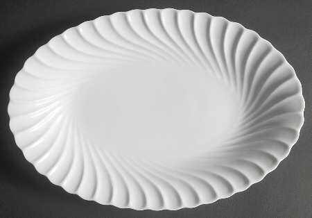 Torse White (Newer, Post 1950) 13" Oval Serving Platter