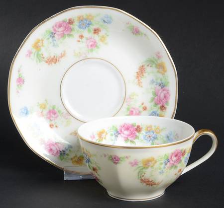 Toulons (Older) Flat Cup & Saucer Set