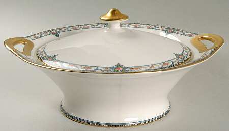 Troy (New York) Round Covered Vegetable