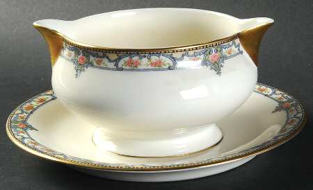 Troy (New York) Gravy Boat with Attached Underplate