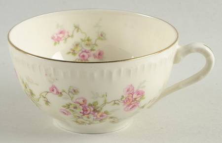 Valeria Flat Cup
