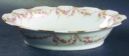Varenne (France) 9" Oval Vegetable Bowl