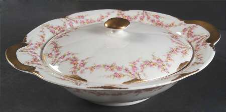 Varenne (New York) Round Covered Vegetable