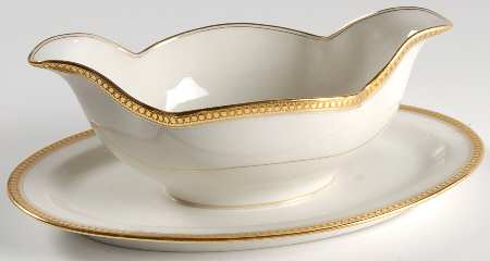 Vassar Gravy Boat with Attached Underplate