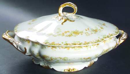 Venetia Round Covered Vegetable