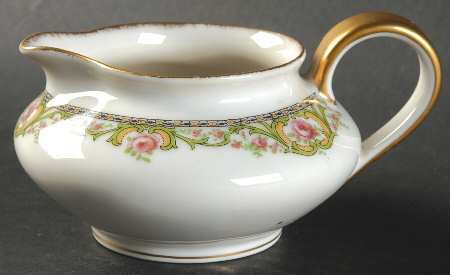 Verdun Creamer