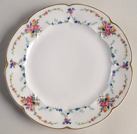 Victoria (Older, Scalloped) Salad Plate